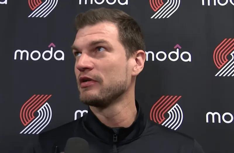 体育投注-斯普利特再谈杨瀚森！直指三点提升，但基本都是空话，还需努力！